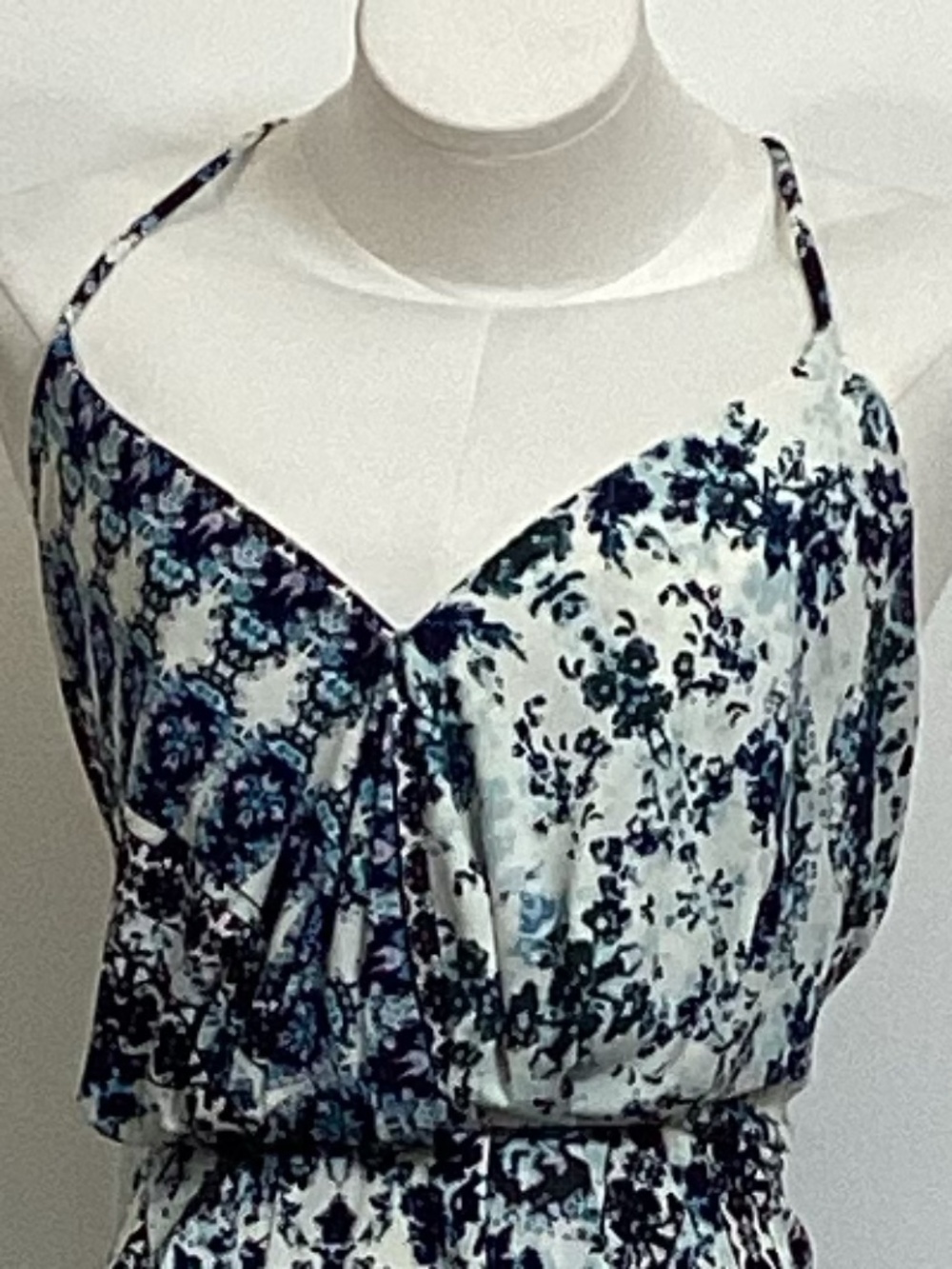 BCBG Generation Blue & White Razor Back Dress Large EUC - Picture 3 of 6